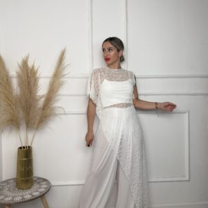 Camiseta Asimétrica Encaje