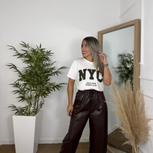 Camiseta blanca NYC verde